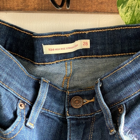 levi 724 high rise straight crop - Picture 4 of 4